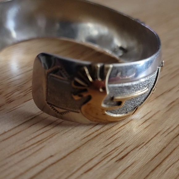 🌟 Collectable Hopi Kokopelli Cuff Sterling and Brass - Picture 7 of 17